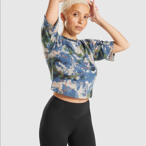 Gymshark ‘Venture’ Crop Top (S) - green print - Picture 4 of 4